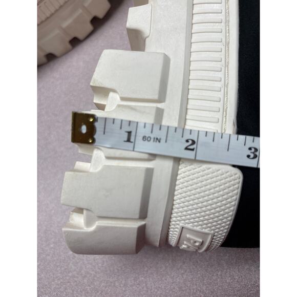 Palladium Black and Marshmallow Revolt Lo Tx Size 10 - Picture 8 of 11